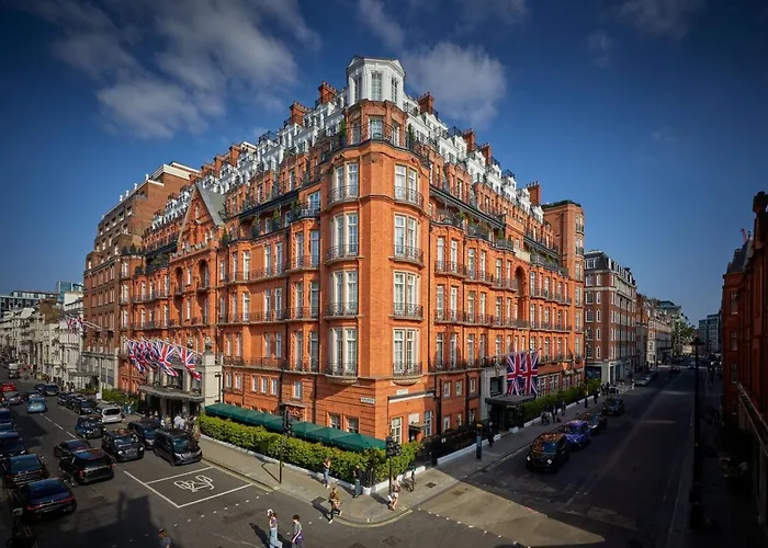 Discover the Best Hotels near Oxford Street in London, England